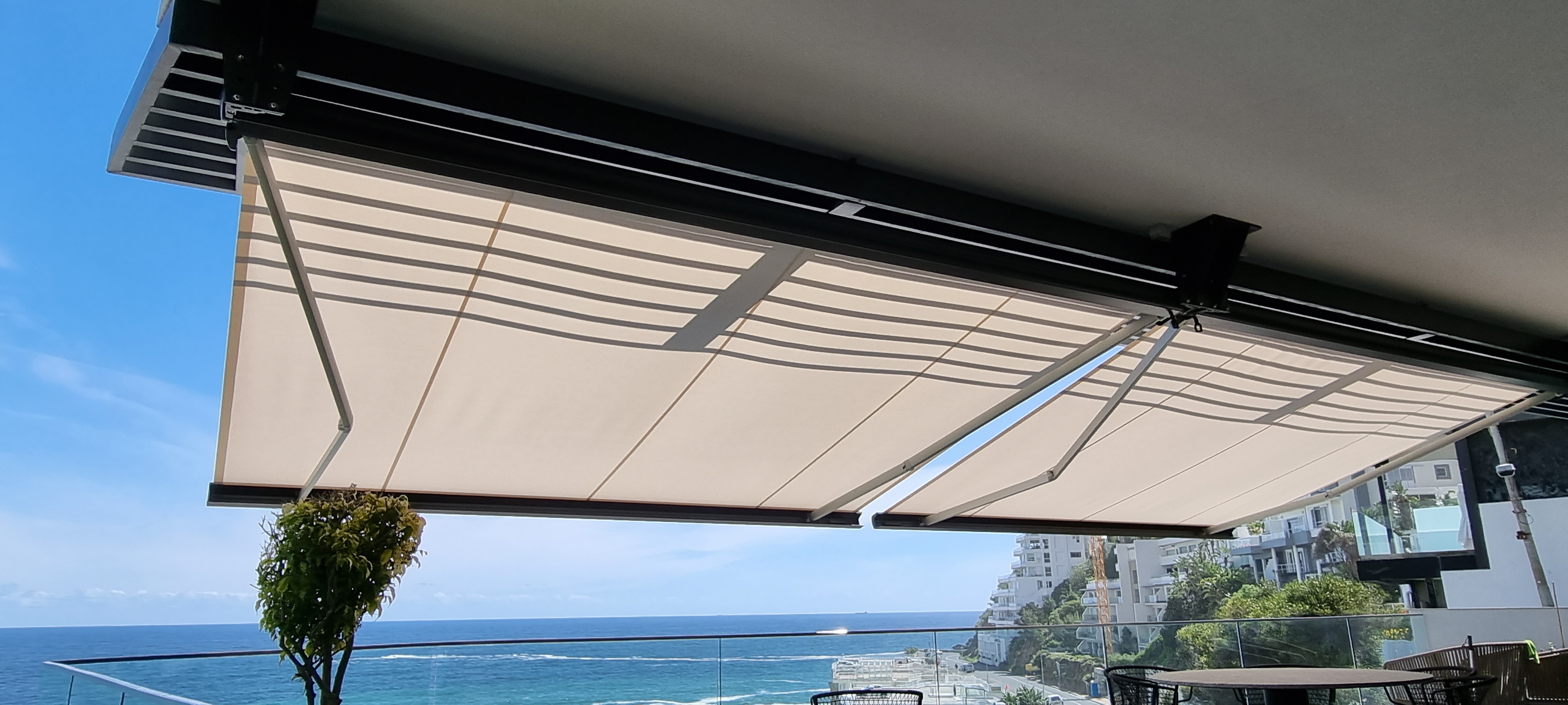Folding Arm Awnings Image 9